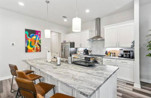 Joyous 3BD House in the heart of Fort Worth - Photo 17