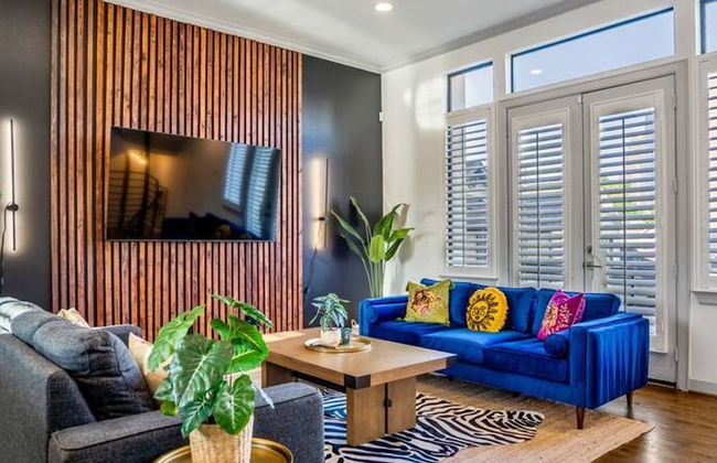 Urban Jungle Retreat in the HTX Skyline - Foto 26