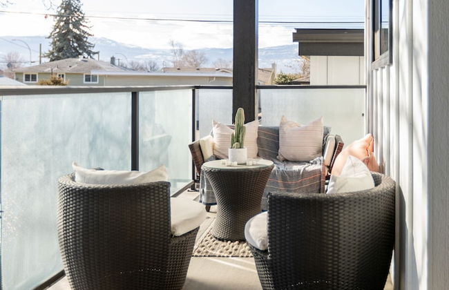 DT 3-lvl Townhouse w Rooftop Patio - Photo 25