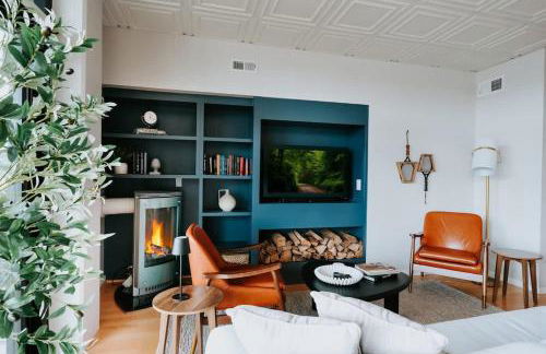 Timeless Modern Luxury at Bellerive on the River - Photo 46