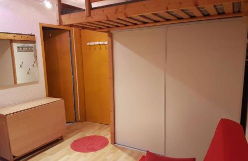 STUDIO CHALEUREUX aux pieds des pistes de ski des Glovettes - Foto 7