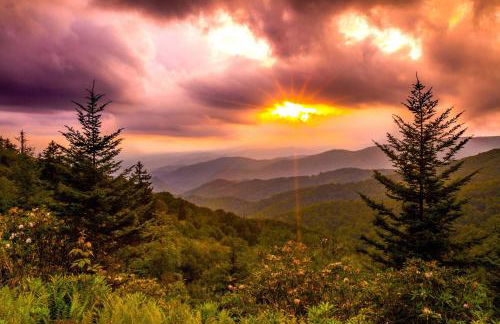 Fire Pit, Grill, and Views Cashiers Getaway! - Foto 42