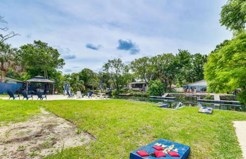 Waterfront Weeki Wachee Home with Fire Pit! - Foto 8