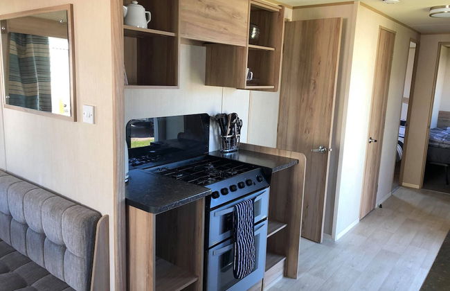 3 Bed 8 Berth Caravan in California Cliffs - D53 - Foto 11