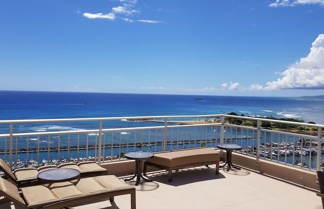 Spacious One Bedroom Harbor View Condos at Ilikai Marina With Private Balcony - Foto 79