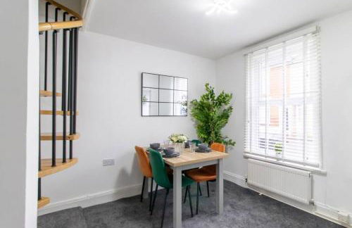 Open Mind Property - Luxury House & Free Parking - Foto 21