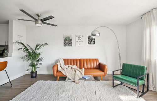 Modern 1BD in La Jolla Mountain City Views Free Parking - Foto 1