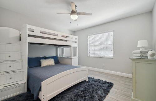 Lake House Westchase area. Heated Pool Waterfront! - Foto 14