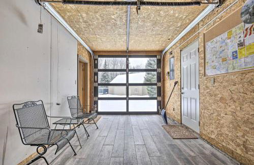 Phelps Cabin on 26 Acres with Fire Pit! - Foto 2