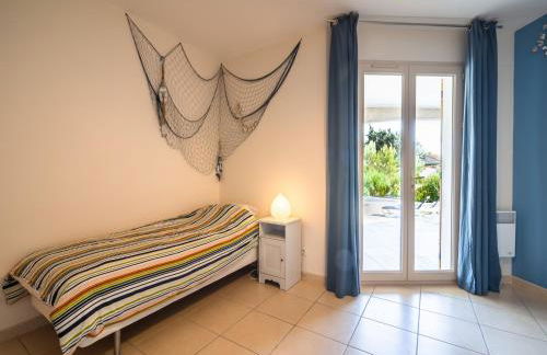 Stylish Villa with Terrace - Foto 20