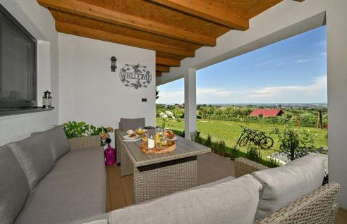 Gorgeous Home In Luzan Biskupecki With Sauna - Foto 2