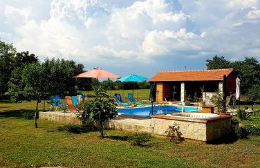 Villa Stone Medal - Photo 49