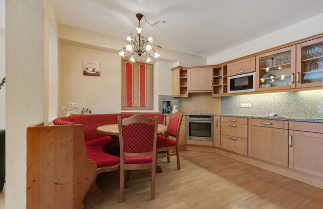 Chalet in Saalbach Near Ski Lift - Foto 7