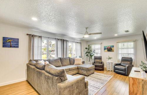 Charming Canalfront Retreat with Double Boat Slip! - Photo 4