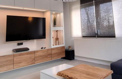 Wohnung mit Terasse und Garten - Foto 1