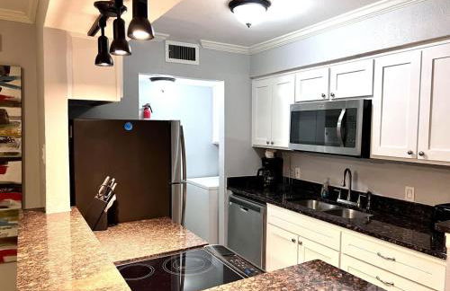 1BD Condo Pool South Irving I40 - Foto 20