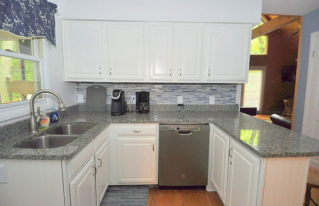 Rosies Creekside Retreat - 3 BR Escape! - Foto 10