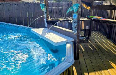 5 Mins from beach and has pool, hot tub, games, pet friendly - Foto 4