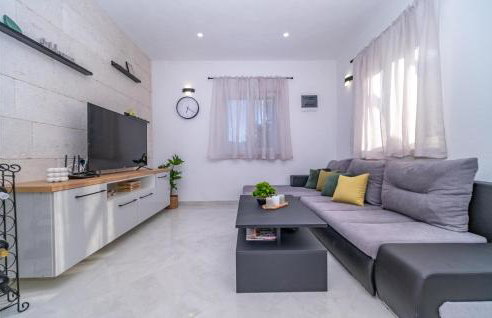 Lovely Home In Pucisca - Praznica - Foto 29