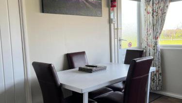 Dragon Chalet 1 , 155 Sunbeach Holiday Village, Scratby - Foto 5