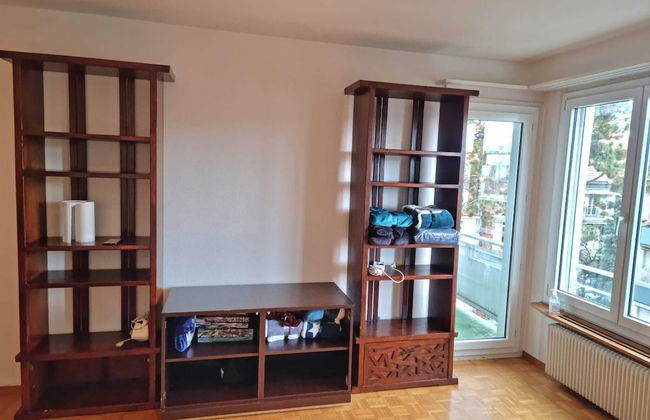 Entire Flat Close to Airport, Train, Center for 7 - Foto 6