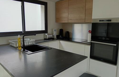 SUPERB MEDITERRANEAN FISHERMANHOUSE FRESHLY RENOVATED 20 M FROM HARBOR HIKES NEARBY no extra fees - Foto 18