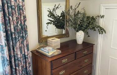 Holly Cottage, 2, Northbrook Park, Farnham-up to 6 adults - Photo 13