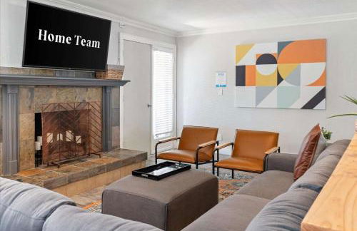 Backyard Oasis Heated Pool Game Room Gazebo - Foto 29