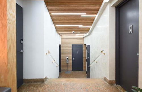 75-1A NEW Prime UES W D in unit Elevator - Foto 29