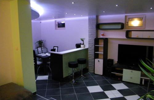 Grand appartement dans villa avec parking quartier résidentiel - Foto 2