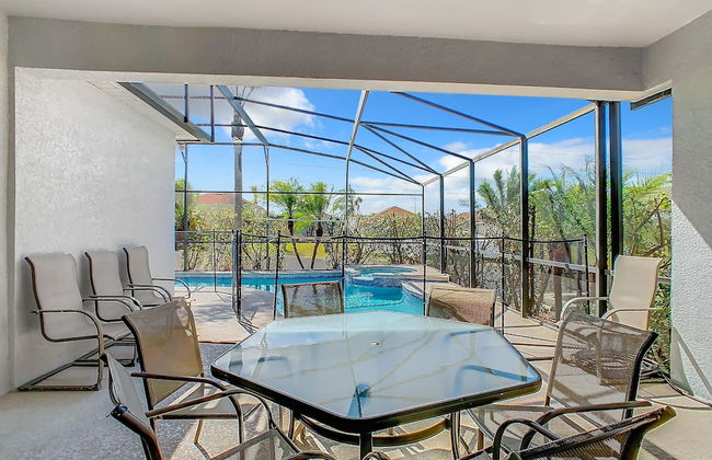 Elegant 5BR Home w Private Pool Spa Near Disney - Foto 3