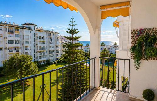 Laguna Beach Haven Torrox Costa 2 bedrooms, Beach, Swimming pools, WIFI - Foto 1