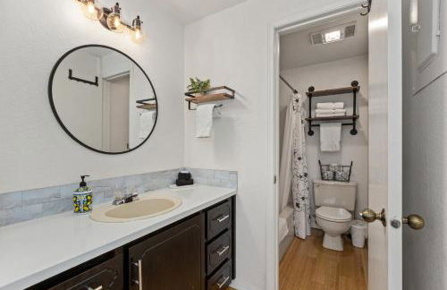 McCall Mountain Getaway - Pet Friendly - Photo 16