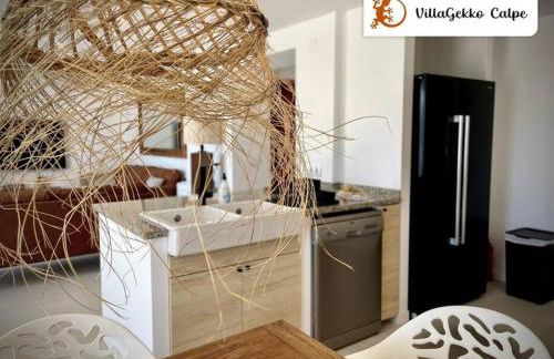 Off-grid Luxury Villa with Tikibar by the pool. - Photo 62