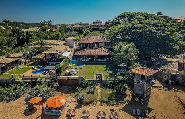 Casa com Cinco Quartos Pé na Areia - Foto 48