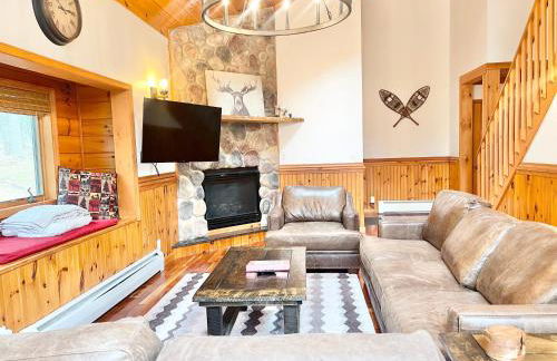 ADK Cabin with Hot Tub, Near Whiteface, Lake Placid, Fire Pit, Game Rm - Foto 5