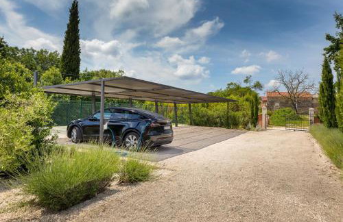 Villa Village by Villsy - with heated pool, spa, private tennis court, golf court, basketball court and playroom - Photo 23