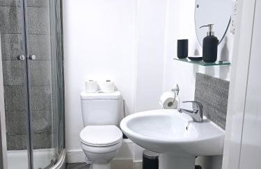 Stylish 2 Bedroom-Free Parking - Foto 8