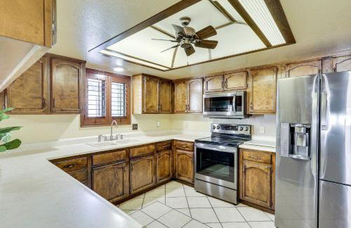 Close to Golf! Snowbird Retreat with Pool in Yuma - Foto 9