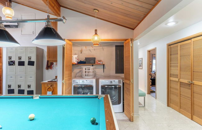 Oceanfront w/ Game Room, Fire Pit, Panoramic Views Angels Landing by Avantstay - Photo 28