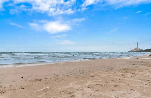 Beachside Condo Downtown with Lake Michigan Views - Foto 50