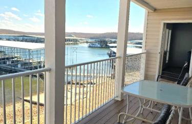 The Calm Cove - A tranquil waterfront escape near shopping and entertainment - Photo 13