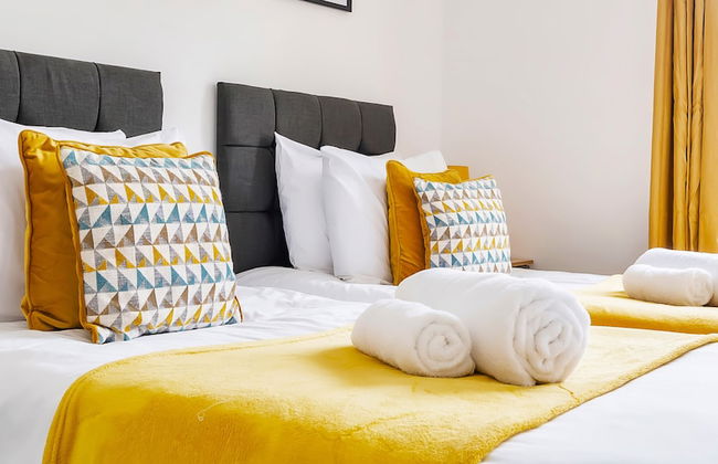 Modern Town Center Apartments Aldershot - Photo 13