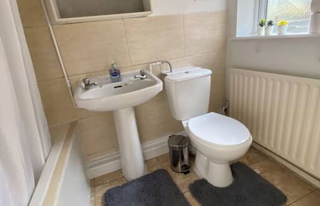 Stayzo House Accommodation- Coventry Free Parking - Foto 14