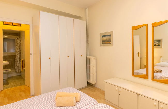 3 bedroom Apartment in Barcelona - Photo 12