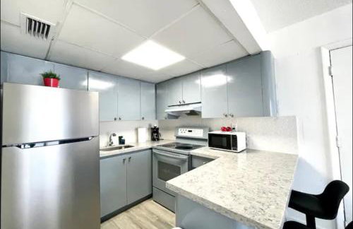 Miami International Airport 2 - Photo 27