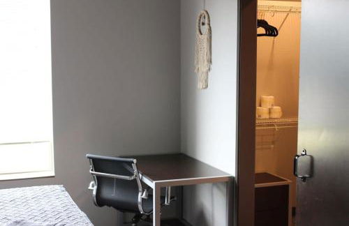 Spacious 2BR Suite Plus Patio Near Iowa State - Foto 22