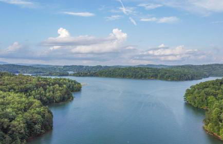 Family Friendly Lakefront with Private Dock Fire Pit Near Marinas - Foto 39