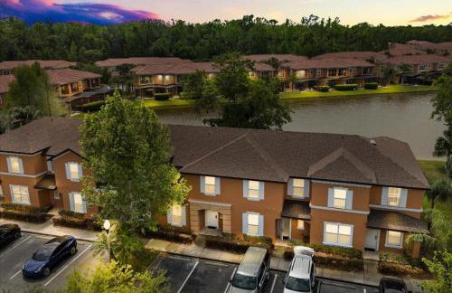 3 Bedrooms 25 Bathrooms Regal Oaks 5716 Dd - Foto 1