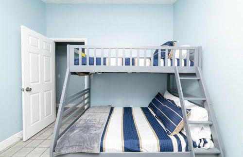 Huge Waterfront Mini-Resort w Gym, Dock & Pool - Foto 16